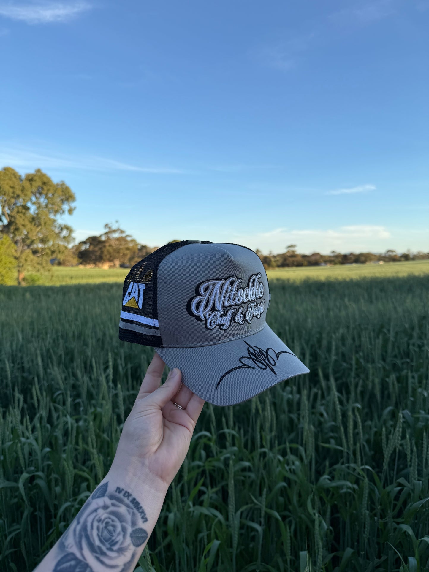 ALL CLASS GREY Trucker Cap