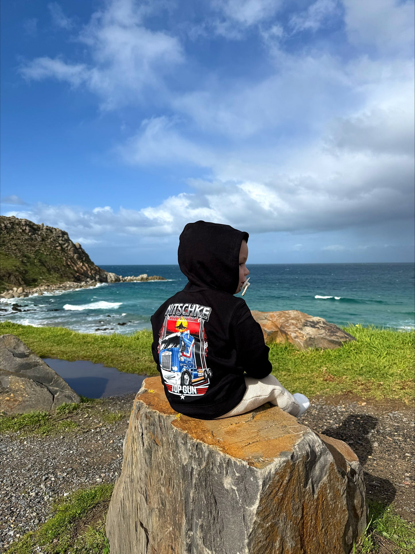 Truckin' Hoodie - TOPGUN